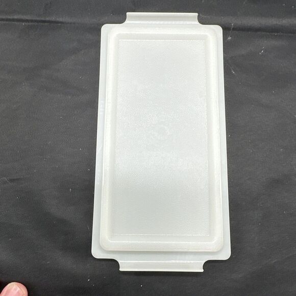 Vintage Tupperware Clear Opaque Butter Dish Keeper 638-4 lid 638-2 bottom - Picture 8 of 8